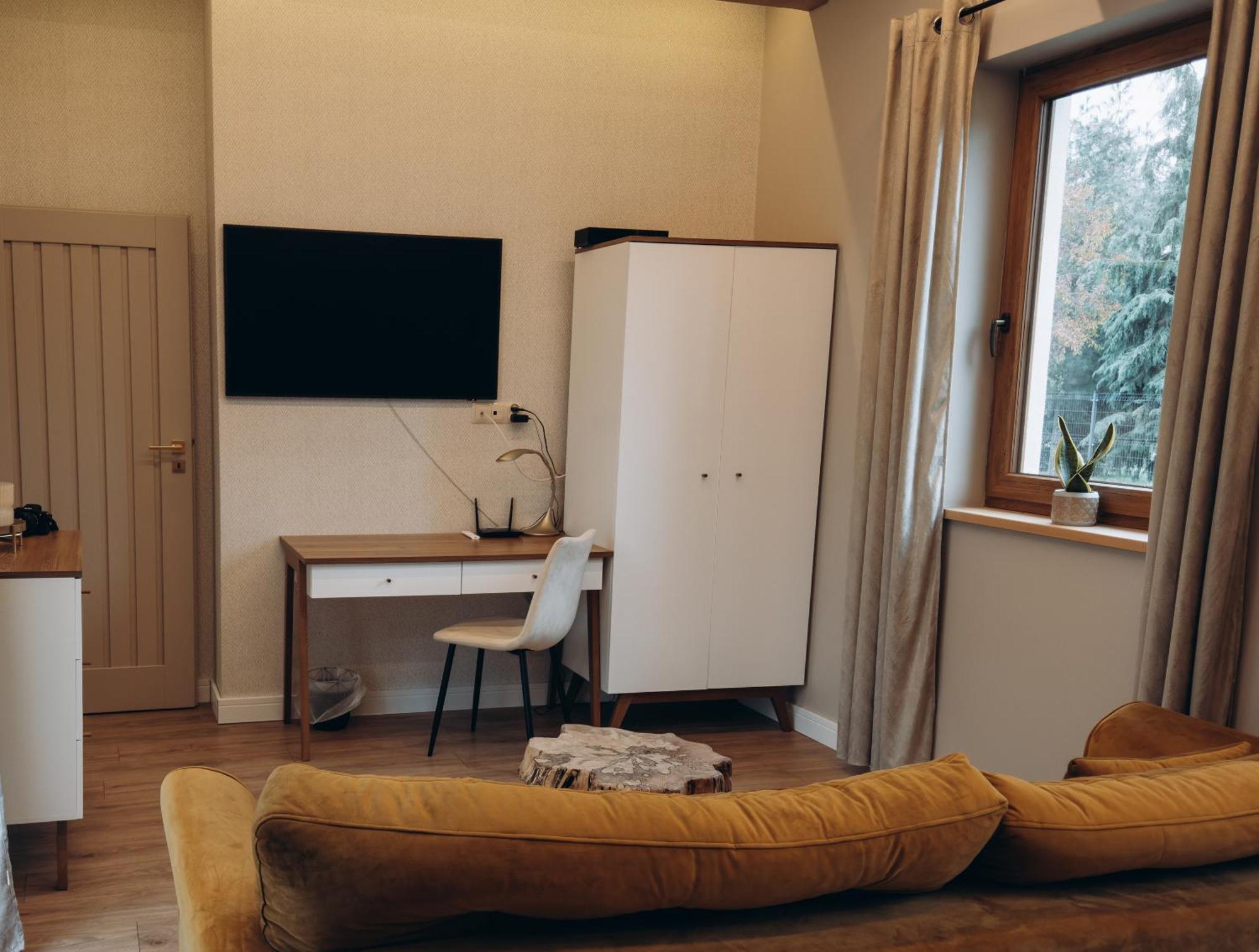 Kolumna House Noclegowy Z Prywatna Sauna I Balia Apartment
